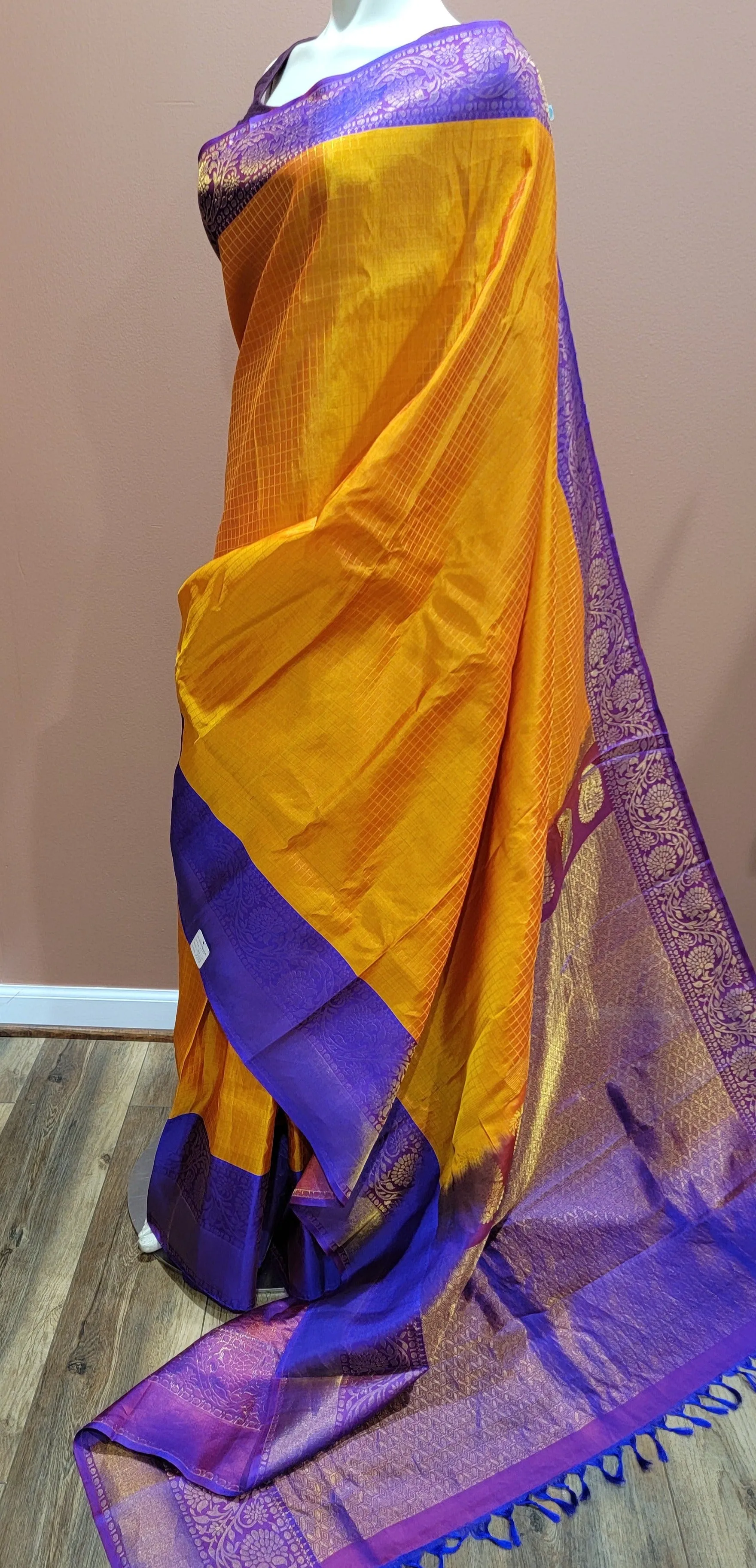 Gadwal Pattu Saree w/ Custom Blouse
