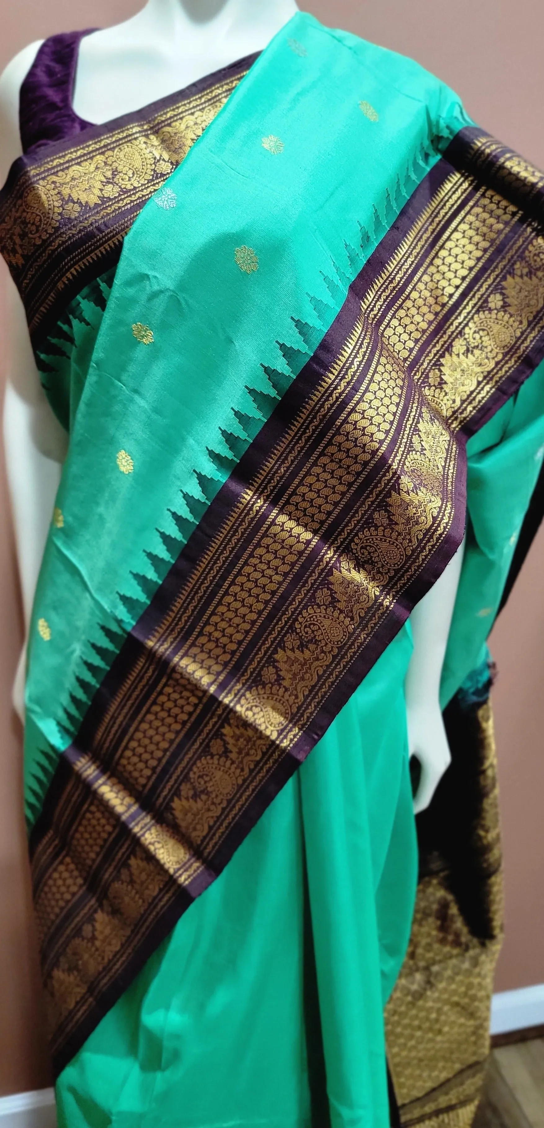 Gadwal Pattu Saree w/ Custom Blouse