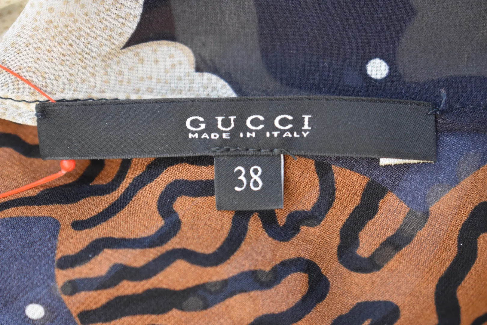 Gucci (I38) Sheer Silk Sleeveless Ocean Sea Reef Dolphin Bubble Print Blouse Top