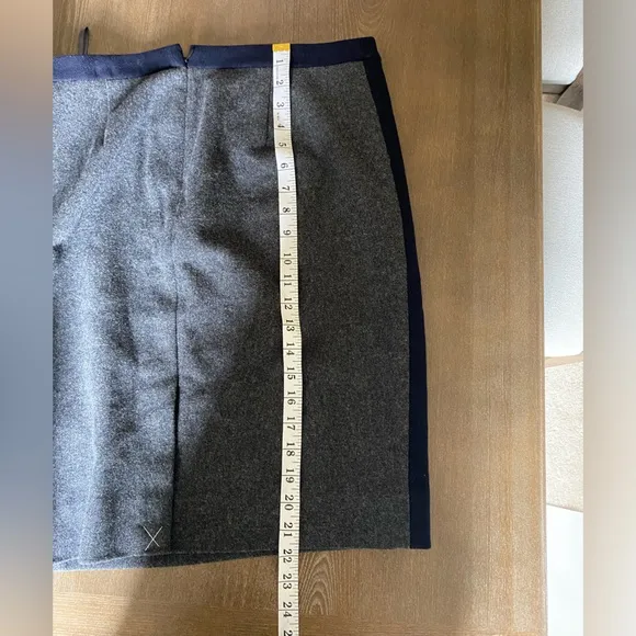 J crew pencil skirt 70% wool size 4