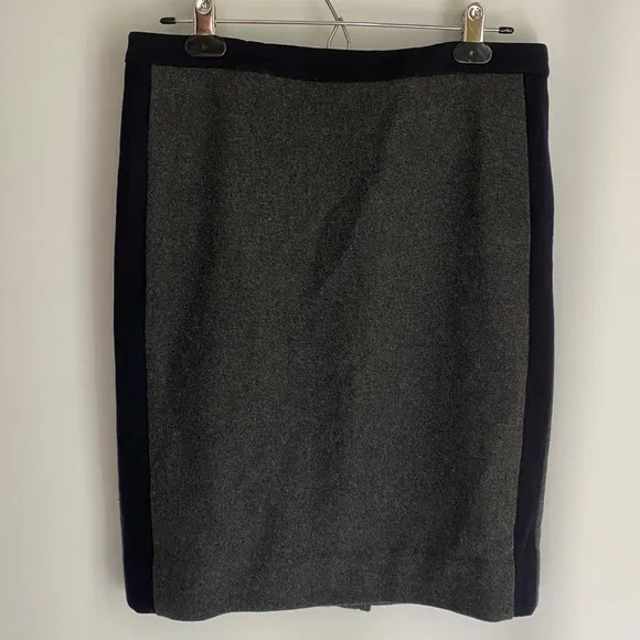 J crew pencil skirt 70% wool size 4