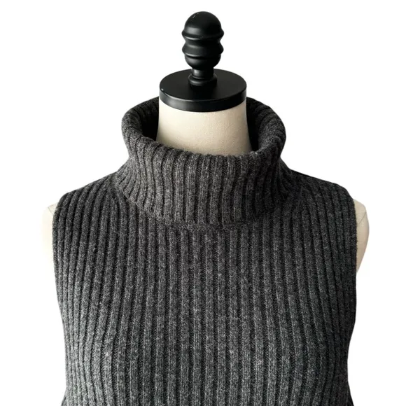 J Crew Ribbed Turtleneck Merino Sweater Vest | SMALL