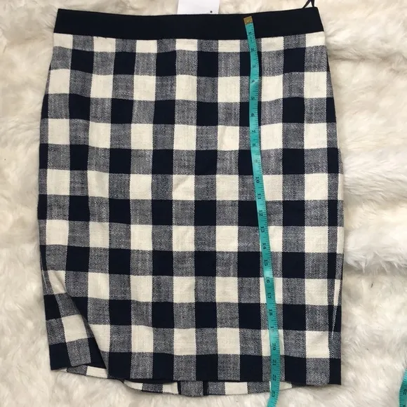 J. CREW  The Pencil Skirt - Blue Plaid Skirt. Sz. 8