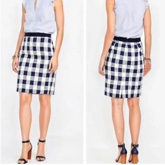 J. CREW  The Pencil Skirt - Blue Plaid Skirt. Sz. 8