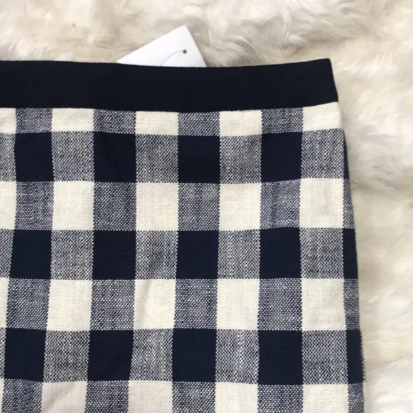 J. CREW  The Pencil Skirt - Blue Plaid Skirt. Sz. 8