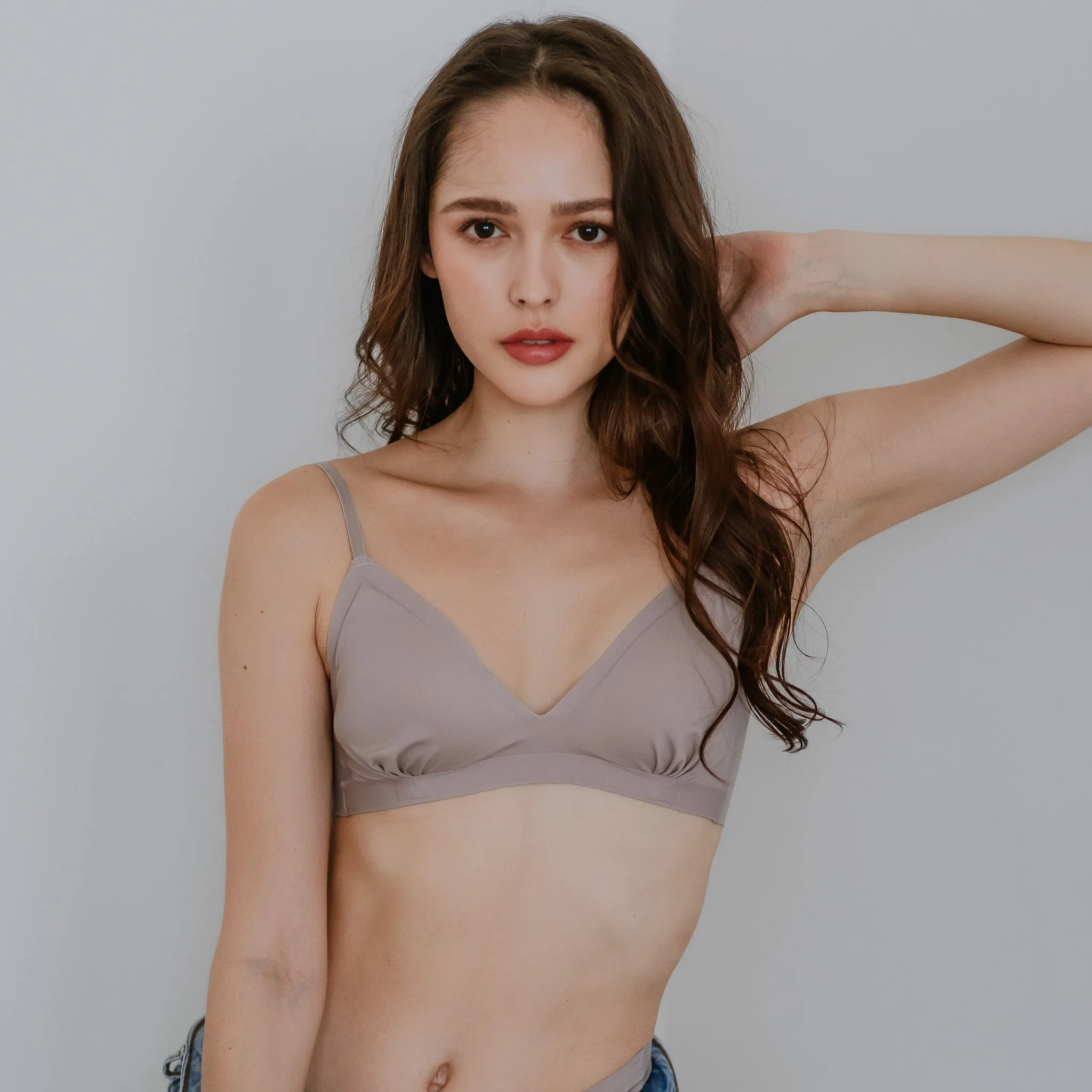 Jell-ee Deep-V U-Back Wireless Bra in Desert Sand (Signature Edition)