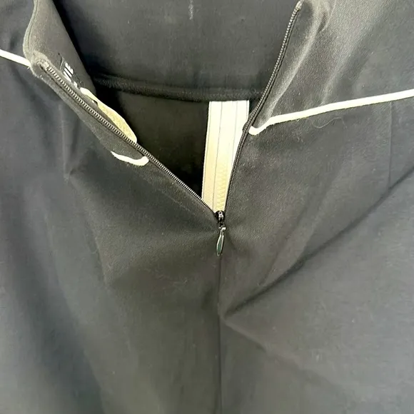 J’ENVIE NEW YORK. Black Pencil Skirt with white 18”zipper down front size 4