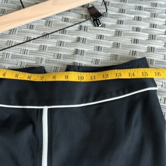 J’ENVIE NEW YORK. Black Pencil Skirt with white 18”zipper down front size 4