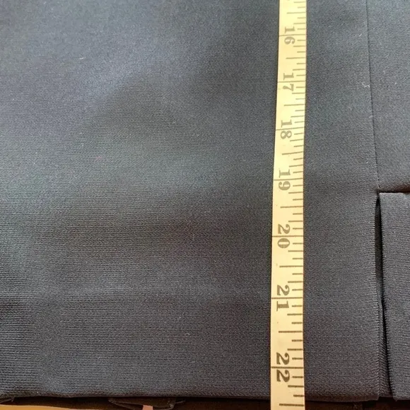 JONES STUDIO navy blue tailored pencil skirt box pleat hem neutral classic
