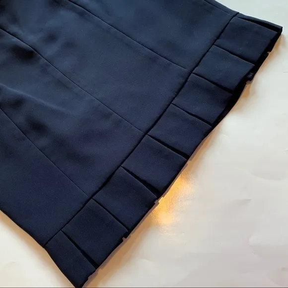 JONES STUDIO navy blue tailored pencil skirt box pleat hem neutral classic
