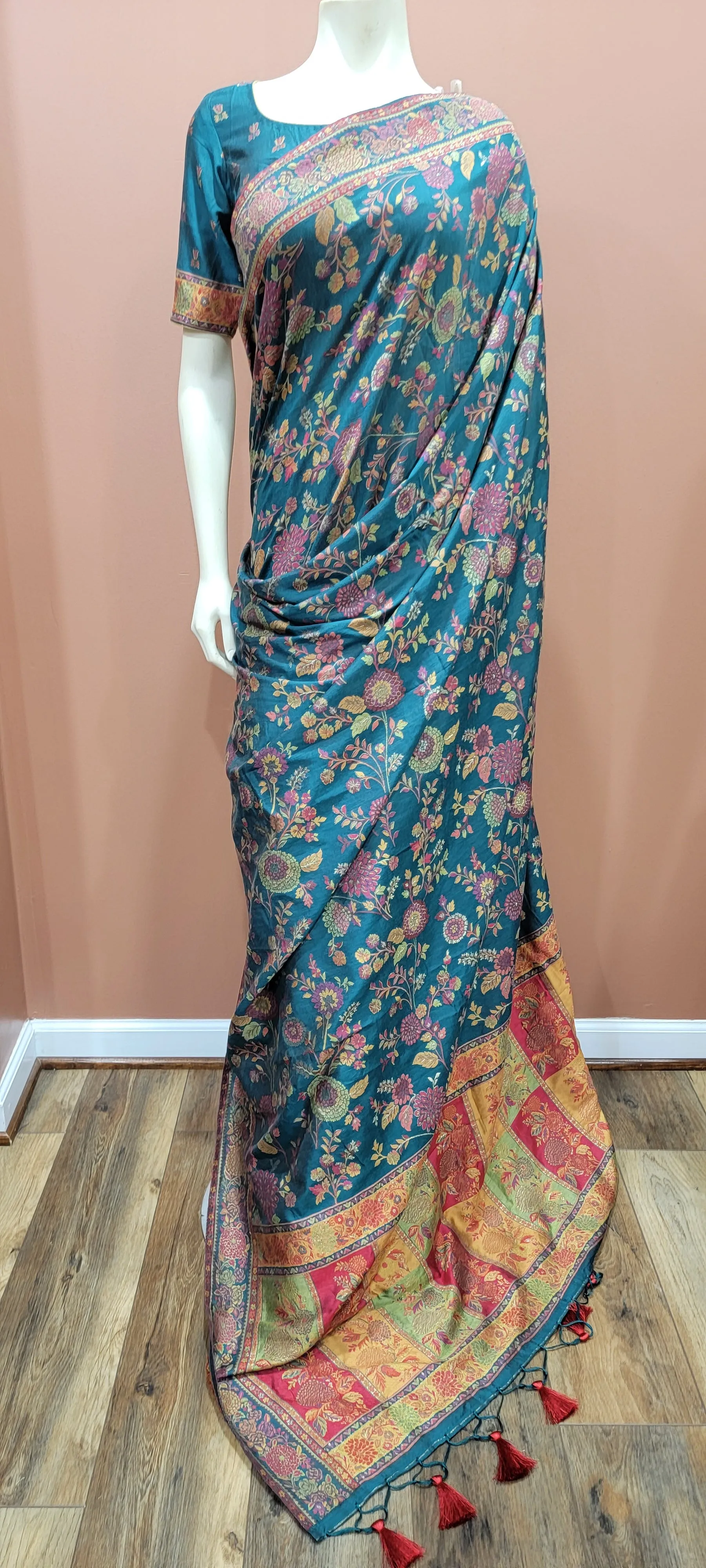 Kani Silk Saree W/ Blouse in Dark Cyan