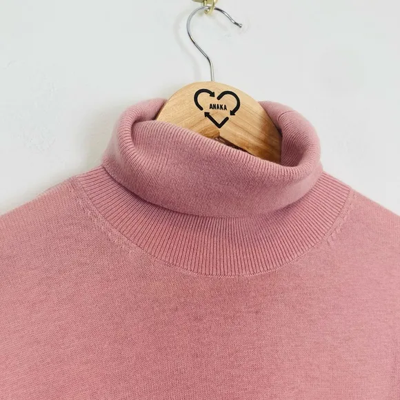 Kate Spade wool blend pale pink turtleneck sweater w/ front pockets. Medium