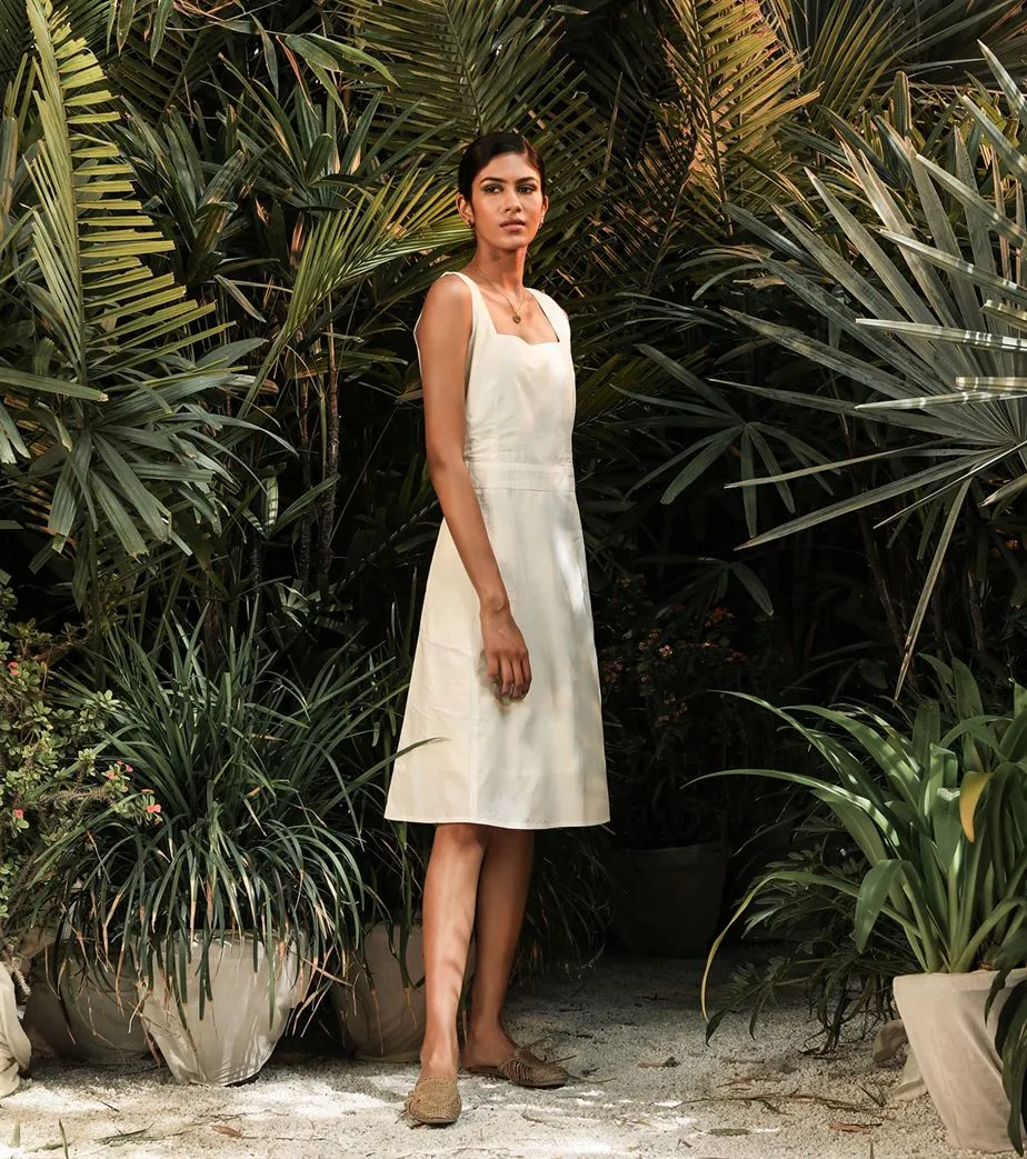 Khara Kapas   -   Ocean Pearl White sleeveless fit & flare dress - Another Day in Paradise