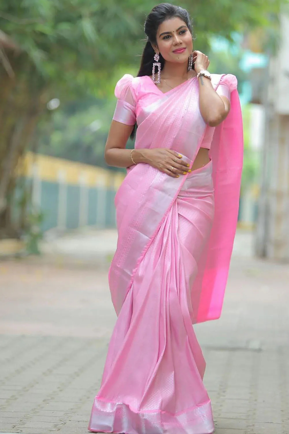 Light Pink Banarasi Silk Saree With Zari Weaving Work