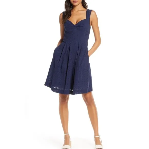 Lilly Pulitzer Cyndi Eyelet Fit Flare Dress Navy Blue Size 10 Summer Lace