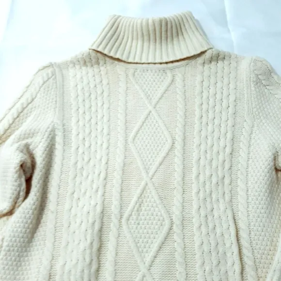 L.L.Bean Merino Wool Cable Knit Cream Turtleneck Sweater Size Large Regular