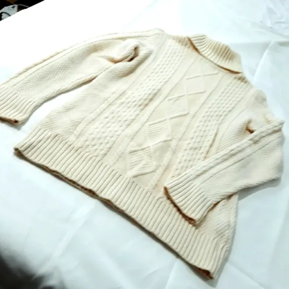 L.L.Bean Merino Wool Cable Knit Cream Turtleneck Sweater Size Large Regular