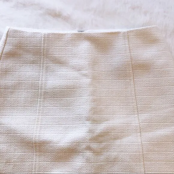 LOFT White Mini Pencil Zip Skirt