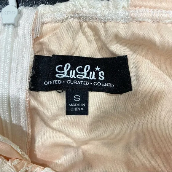LULU'S Off White Lace Dress Size Small