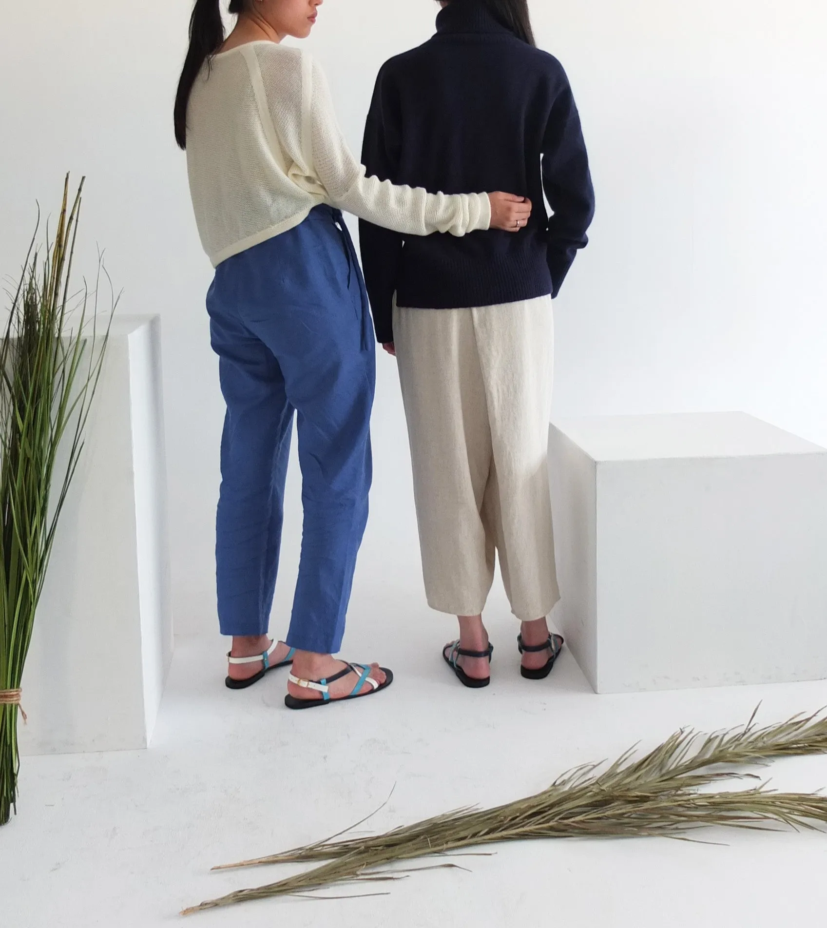 LYNN SWEATER ｛right｝