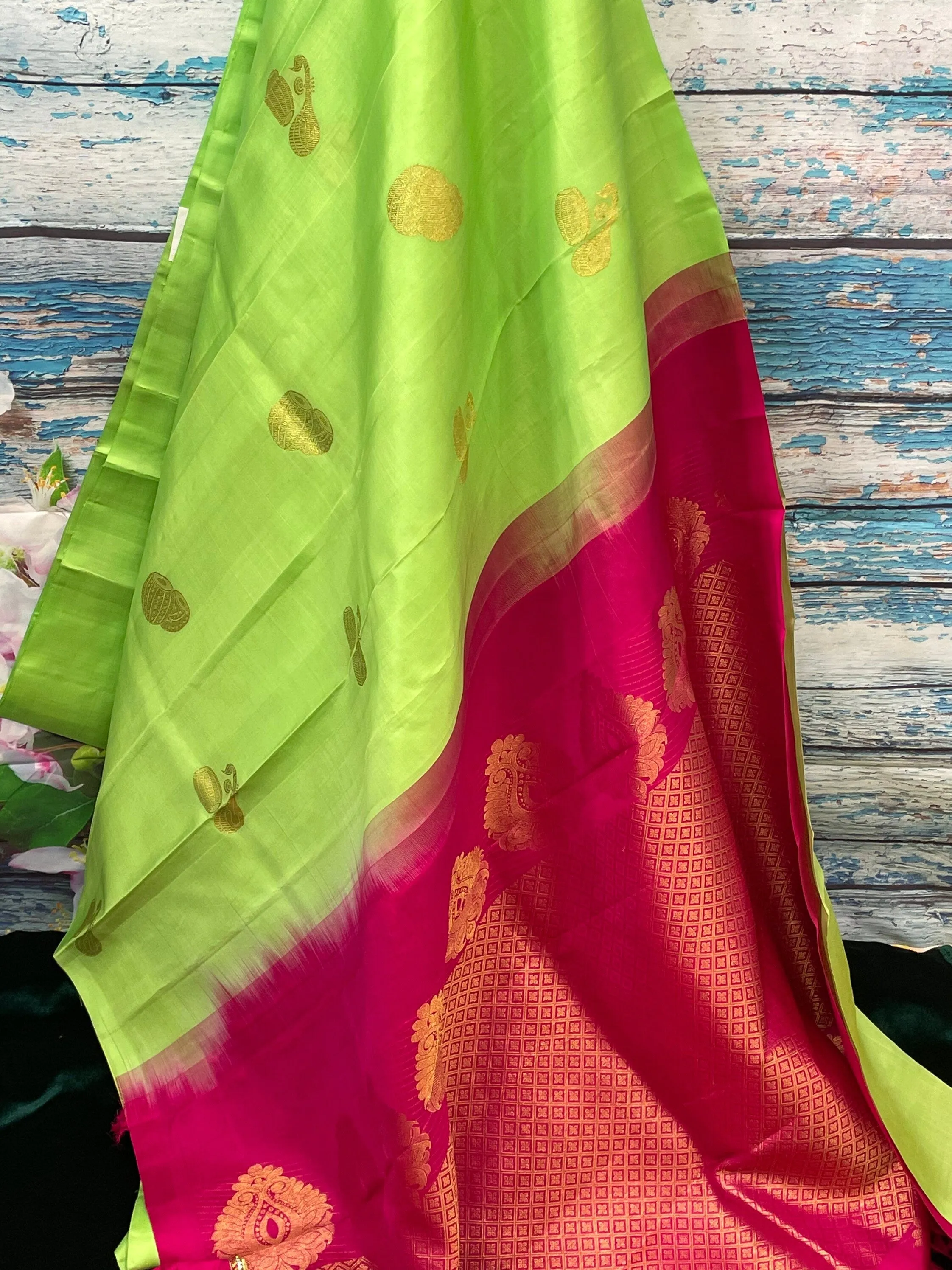 Lyte weight Pattu Sarees online,South Indian Sarees,Pure Silk Sarees,Kanjivaram Saree,kanchi pattu saree,Zari saree,Pastel saree - NIHIRA
