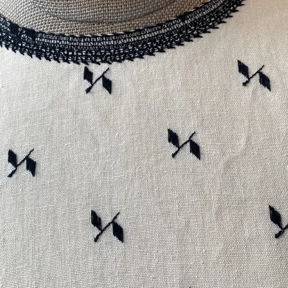 Madewell cream color with black embroidery beautiful shift dress