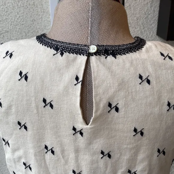 Madewell cream color with black embroidery beautiful shift dress