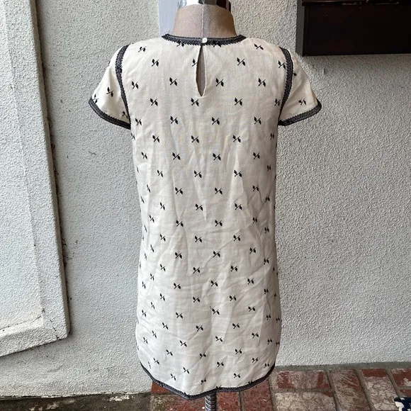 Madewell cream color with black embroidery beautiful shift dress