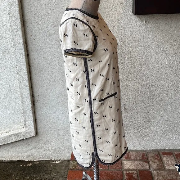 Madewell cream color with black embroidery beautiful shift dress