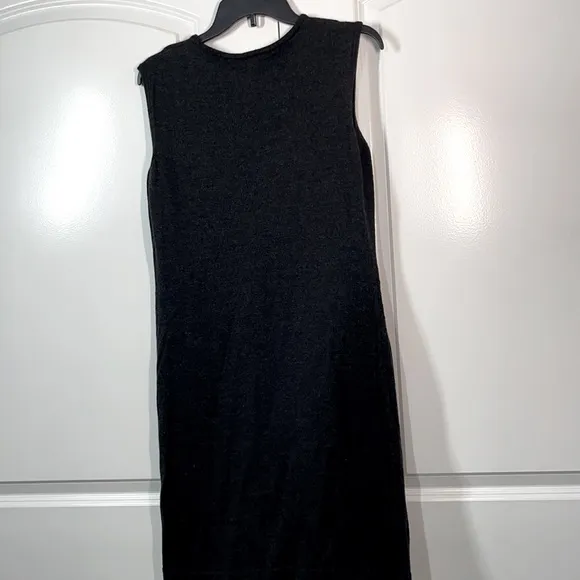Mazzonetto 100% Wool Charcoal Gray Sleeveless Shift Mini Dress.