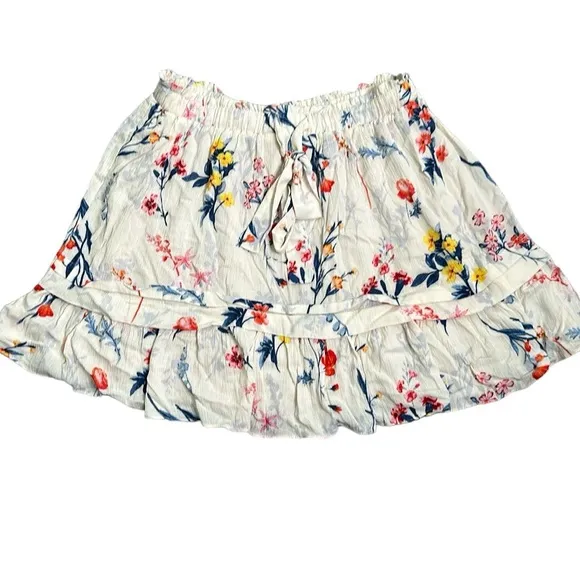 Miss me beige ivory floral mini skirt size large