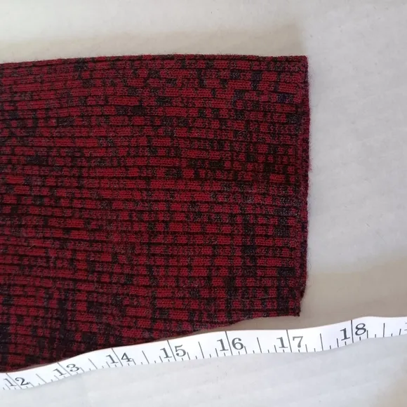 Modern Soul 100% Wool Turtleneck Sweater Red with Black Specks Plus Size 1X