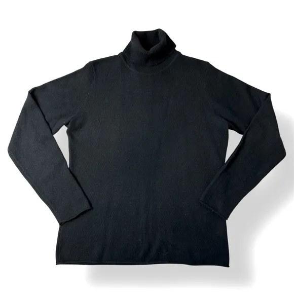 Neiman Marcus cashmere black turtleneck sweater
