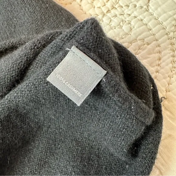 Neiman Marcus cashmere black turtleneck sweater