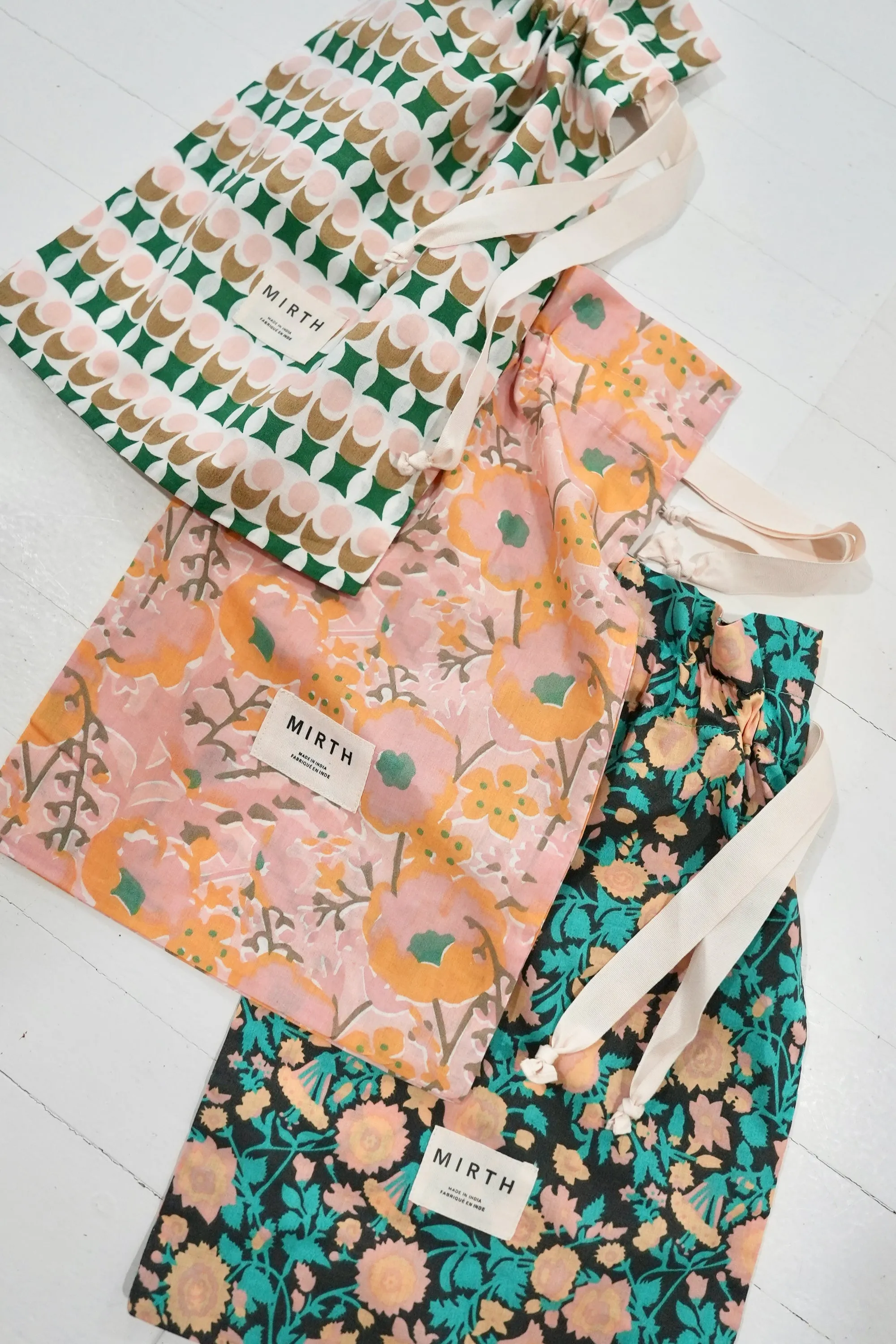Night Dress in Onyx Bloom