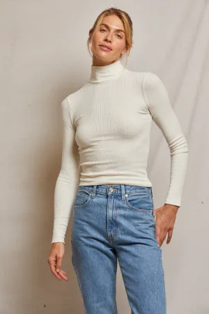 Noelle Sweater Turtleneck in Sugar | Perfect White TEe