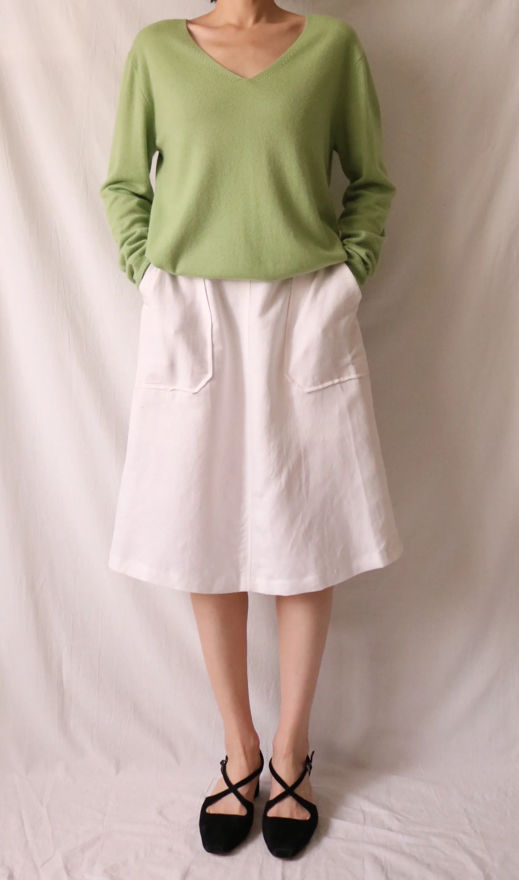 Nov Sweater  (More colours available)