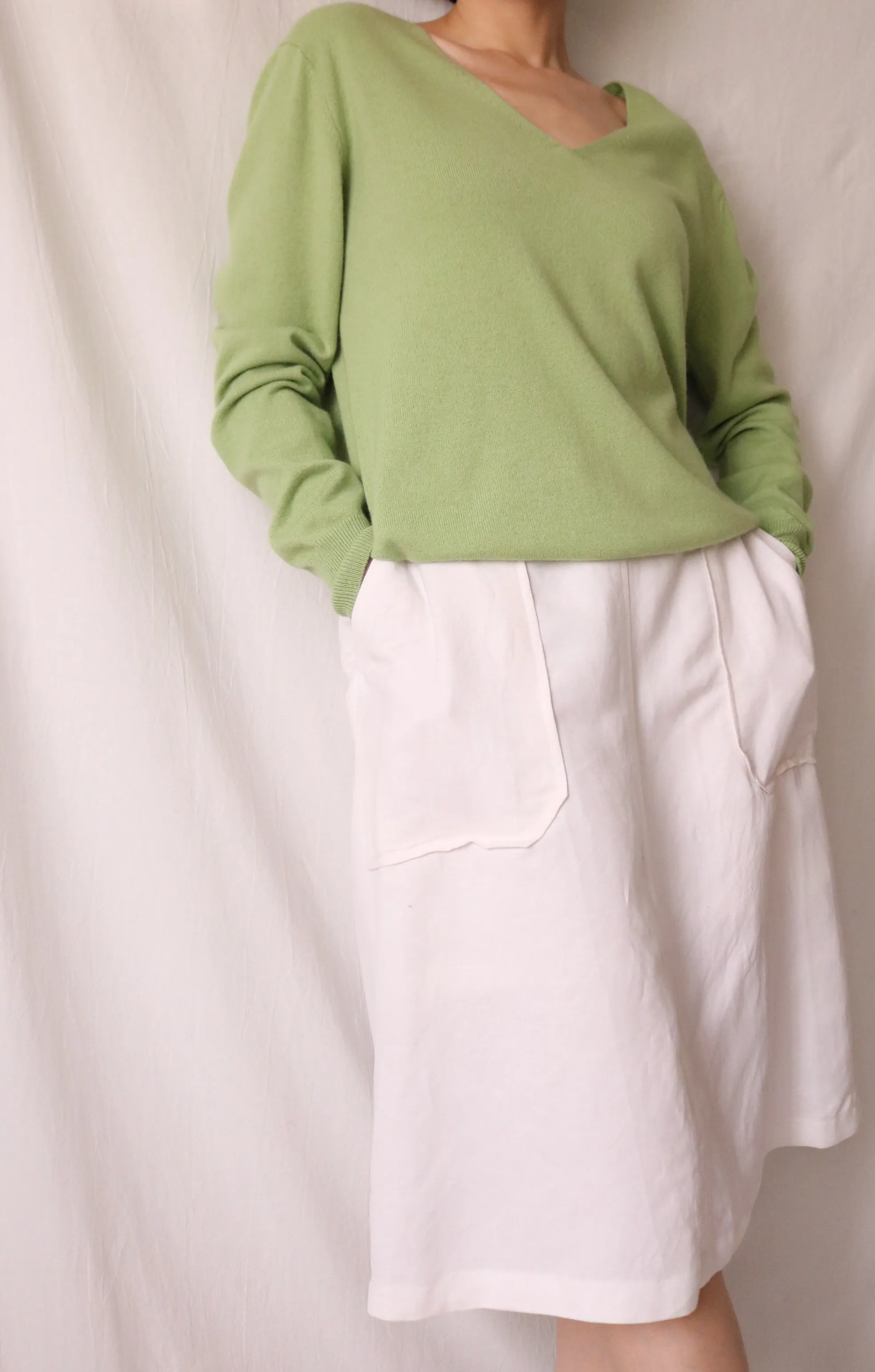 Nov Sweater  (More colours available)