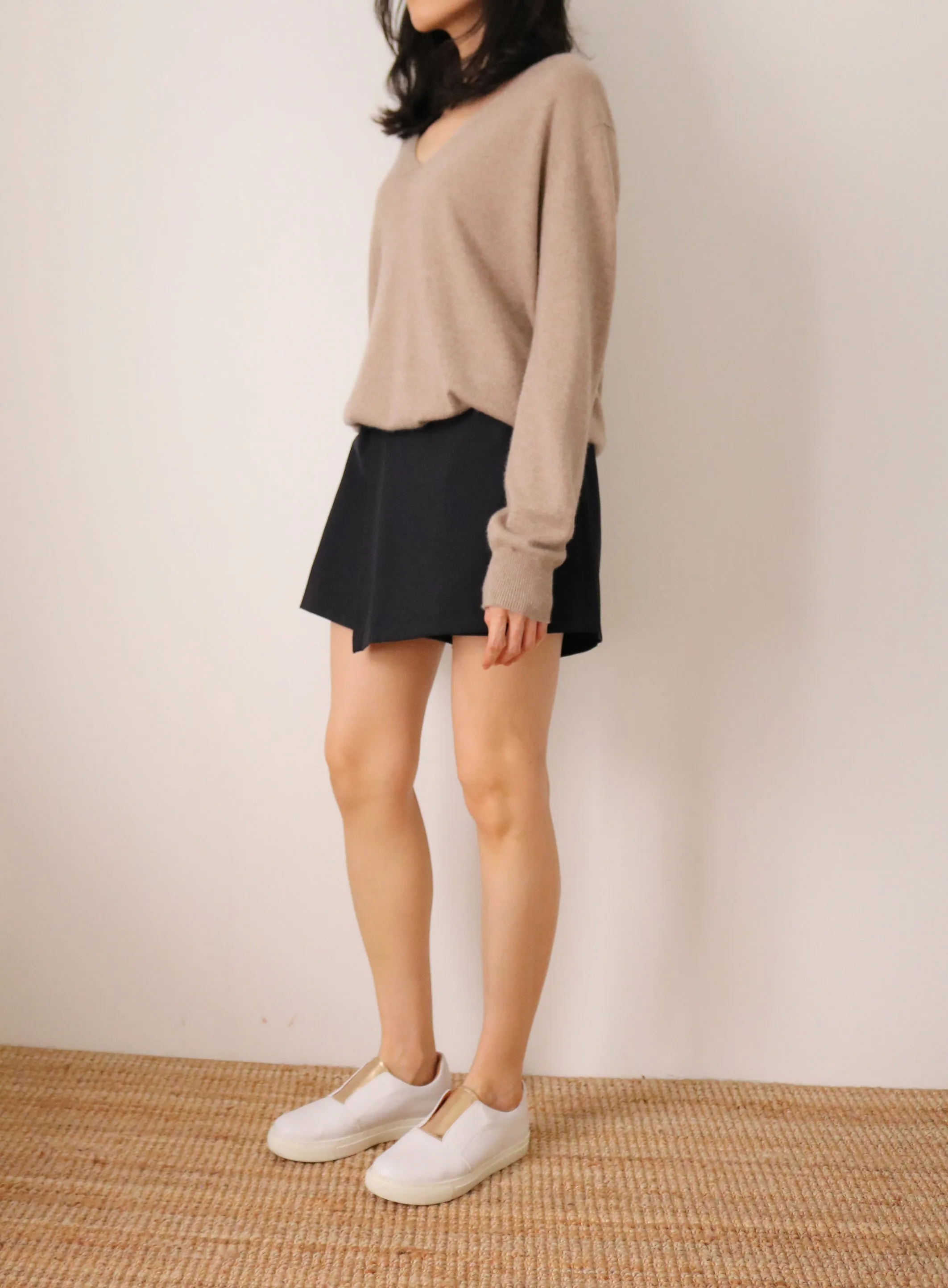 Nov Sweater  (More colours)