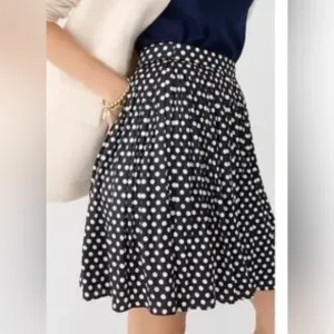 NWOT JCrew Featherweight satin mini skirt in dot