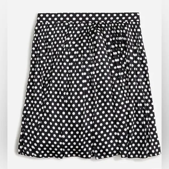 NWOT JCrew Featherweight satin mini skirt in dot