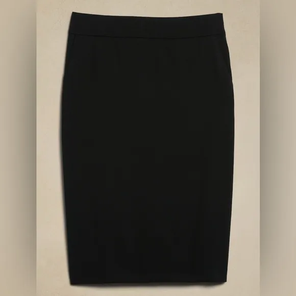 NWT Banana Republic Siena Wool Black Pencil Skirt Size 4P