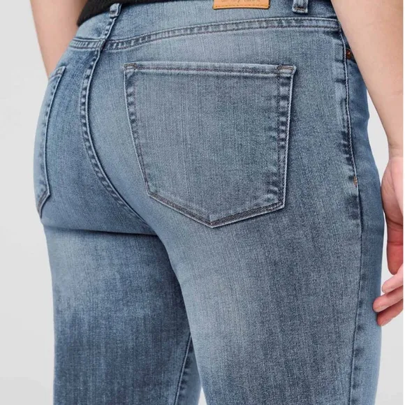 NWT DUER Womens Kick Flare Denim Pant in Beach Blue