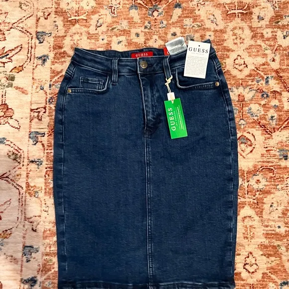 NWT guess high rise pencil skirt