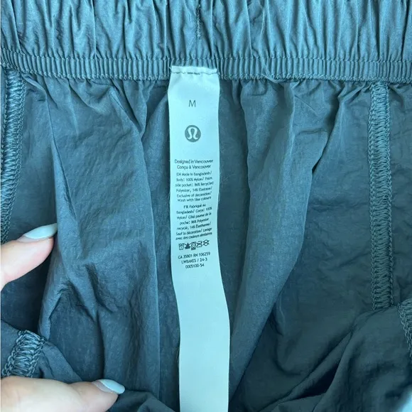 NWT Lululemon Nylon Cargo Mini Skirt