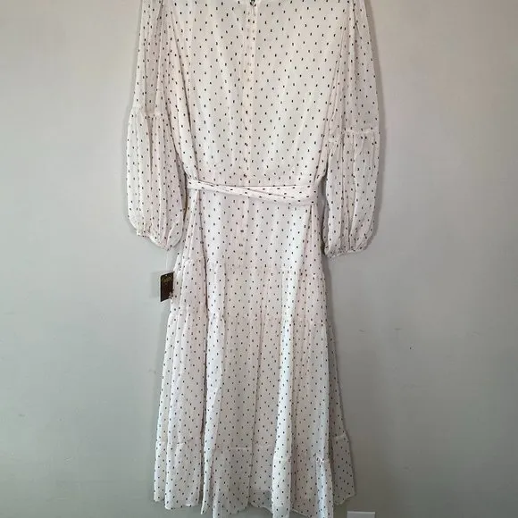 NWT Taylor V-Neck Belt Waisted Printed Fit and Flare Midi Dress