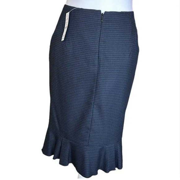 NWT White House Black Market flounce hem pencil skirt blue houndstooth Sz 4