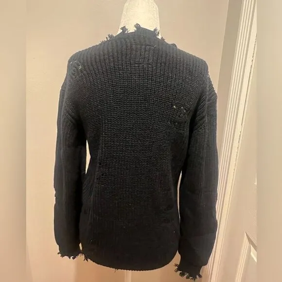 NWT women's size small chaser distressed v neck sweater black