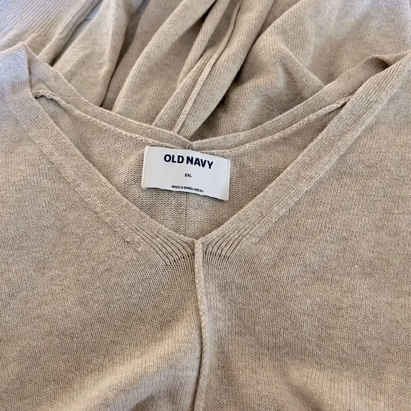 OLD NAVY • Women’s Oatmeal Beige V-Neck Tunic Sweater