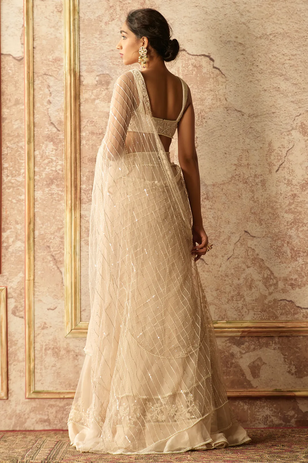 Parisa Sari